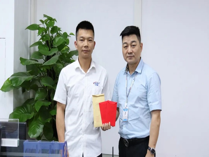 真情系員工，關(guān)懷暖人心丨華邦瀛集團領(lǐng)導向因車禍受傷的員工家屬致以關(guān)切慰問！