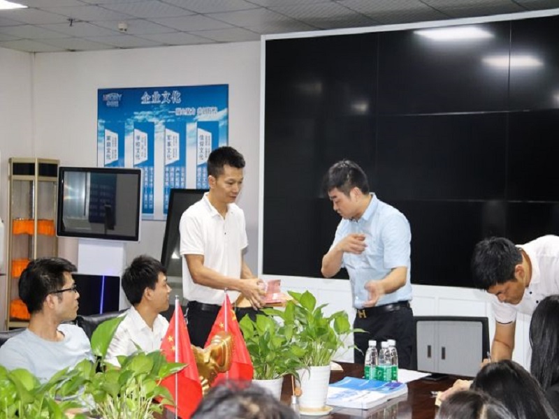 華邦瀛季度獎金發(fā)放完畢，收獲與付出是成正比的！